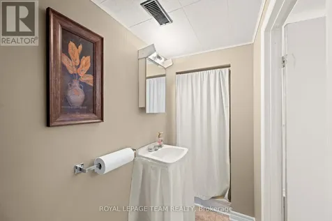228 Laframboise Avenue Cornwall ON K6H 3E7