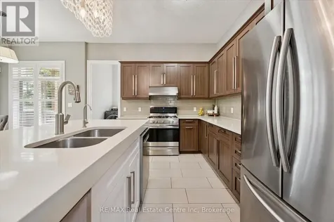196 Maple Bush Drive Cambridge ON N1T 0B7