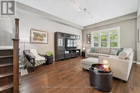 196 Maple Bush Drive Cambridge ON N1T 0B7