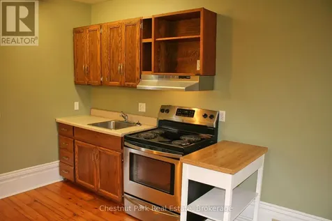 319 Berford Street South Bruce Peninsula ON N0H 2T0