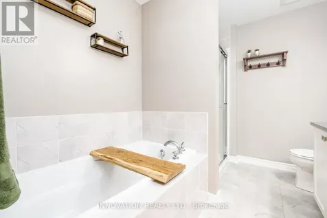 218 Akerson Road Ottawa ON K2M 0H7