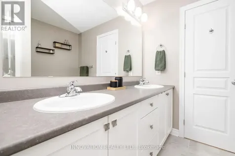 218 Akerson Road Ottawa ON K2M 0H7