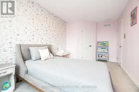 218 Akerson Road Ottawa ON K2M 0H7