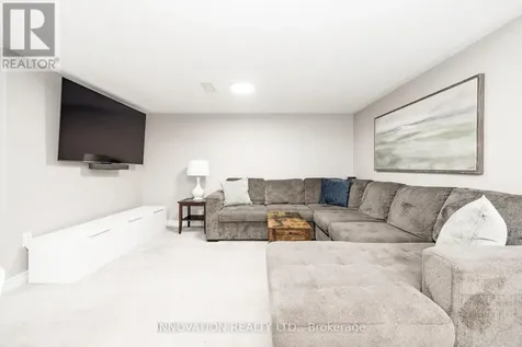 218 Akerson Road Ottawa ON K2M 0H7