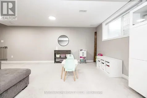 218 Akerson Road Ottawa ON K2M 0H7