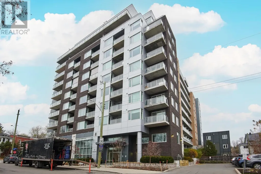 7 Marquette Avenue Ottawa ON K1L 8A7