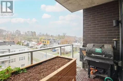 7 Marquette Avenue Ottawa ON K1L 8A7
