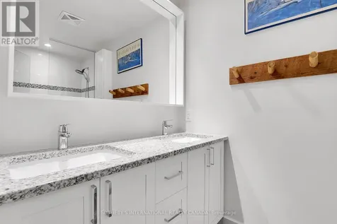7 Marquette Avenue Ottawa ON K1L 8A7