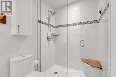 7 Marquette Avenue Ottawa ON K1L 8A7