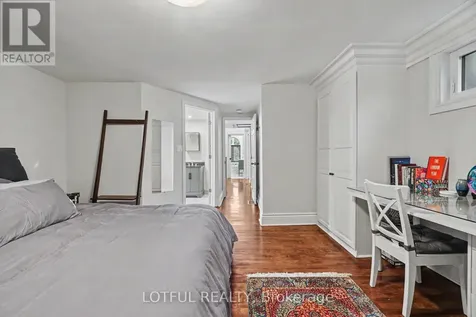 518 Hilson Avenue Ottawa ON K1Z 6C8