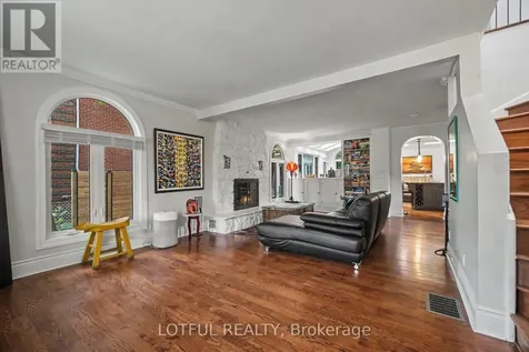 518 Hilson Avenue Ottawa ON K1Z 6C8