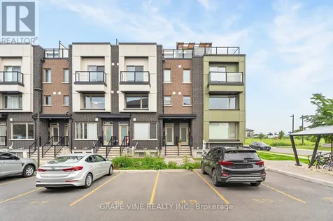 581 Takamose Private Ottawa ON K1K 4Z4