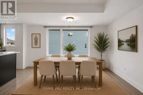 581 Takamose Private Ottawa ON K1K 4Z4