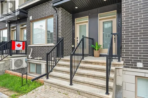 581 Takamose Private Ottawa ON K1K 4Z4