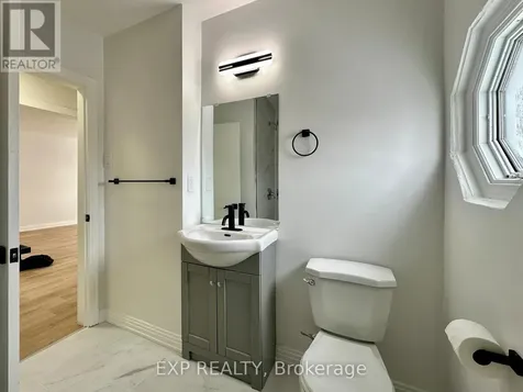 839 Kirkwood Avenue Ottawa ON K1Z 5Y1