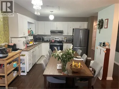 470 Trembling Aspen Avenue Waterloo ON N2T 2T4