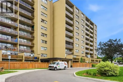 15 Nicklaus Drive Hamilton ON L8K 5J5