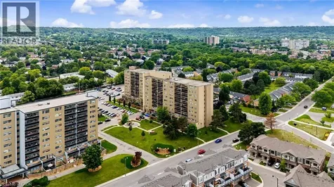 15 Nicklaus Drive Hamilton ON L8K 5J5