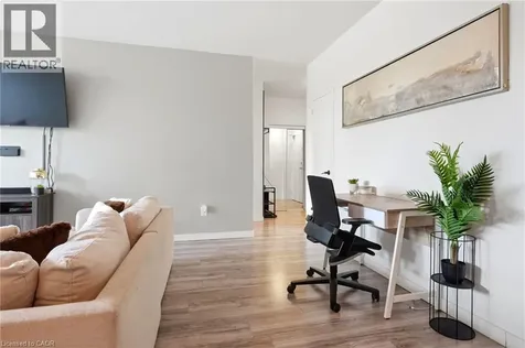 15 Nicklaus Drive Hamilton ON L8K 5J5