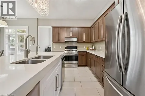 196 Maple Bush Drive Cambridge ON N1T 0B7