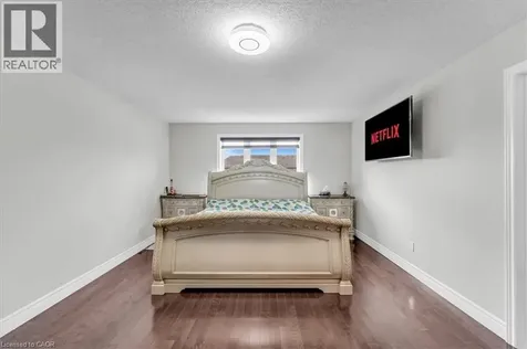 121 Dallan Drive Guelph ON N1L 0N3
