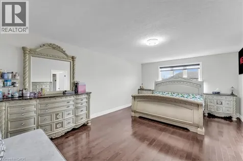 121 Dallan Drive Guelph ON N1L 0N3