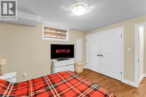 121 Dallan Drive Guelph ON N1L 0N3