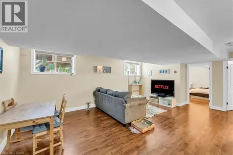 121 Dallan Drive Guelph ON N1L 0N3