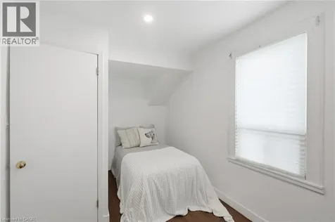 35 Chatham Street Hamilton ON L8P 2B3