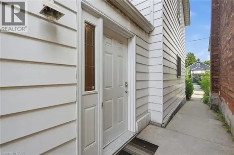 35 Chatham Street Hamilton ON L8P 2B3