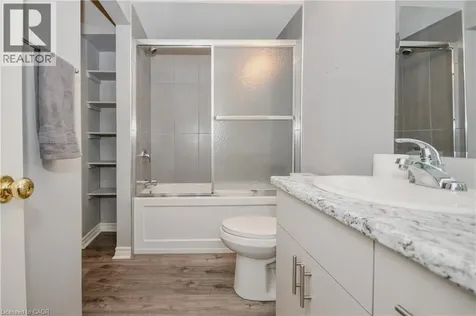 25 Elgin Street North Cambridge ON N1R 5G8