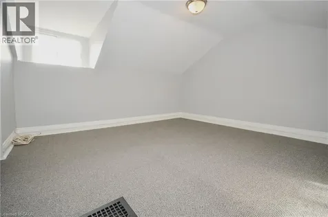 25 Elgin Street North Cambridge ON N1R 5G8