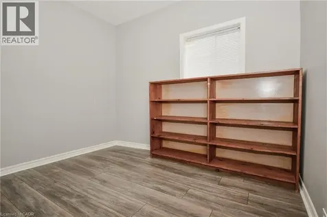 25 Elgin Street North Cambridge ON N1R 5G8