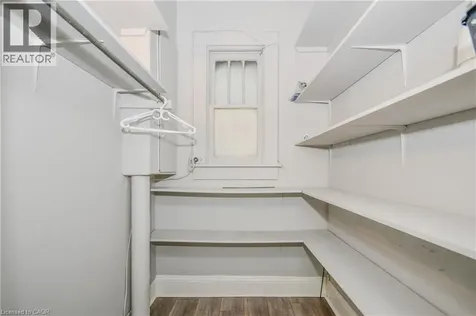 25 Elgin Street North Cambridge ON N1R 5G8