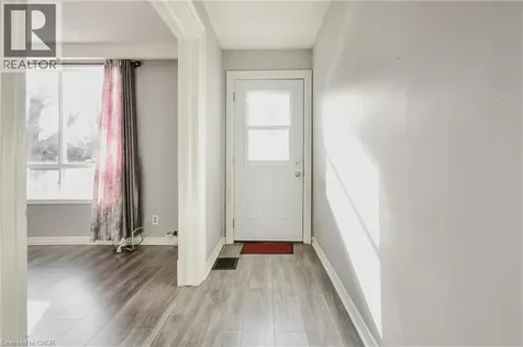 25 Elgin Street North Cambridge ON N1R 5G8