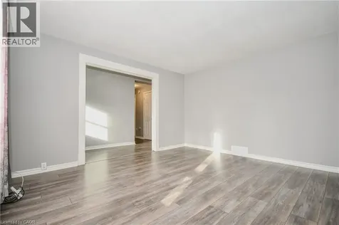 25 Elgin Street North Cambridge ON N1R 5G8