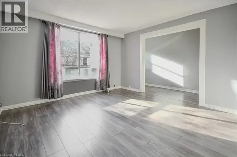 25 Elgin Street North Cambridge ON N1R 5G8
