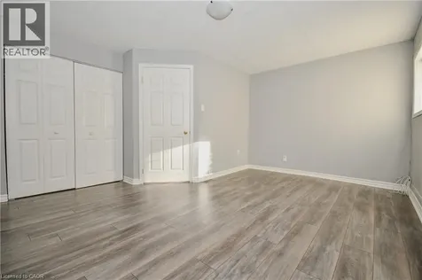 25 Elgin Street North Cambridge ON N1R 5G8
