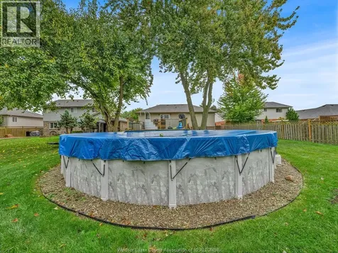 9 Lyle Street Cottam ON N0R 1B0