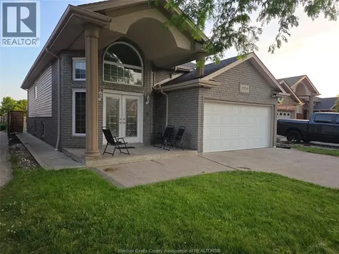 1509 Meridian Street Windsor ON N9G 3E5