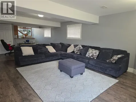 1509 Meridian Street Windsor ON N9G 3E5