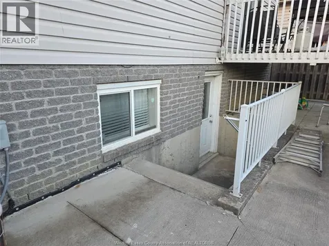 1509 Meridian Street Windsor ON N9G 3E5