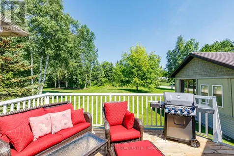 2 Alexandra Lane Wasaga Beach ON L9Z 1N5