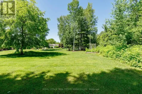 2 Alexandra Lane Wasaga Beach ON L9Z 1N5
