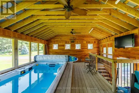 2 Alexandra Lane Wasaga Beach ON L9Z 1N5