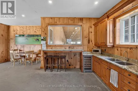 564 8th Concession Road East Hamilton ON L0P 1B0