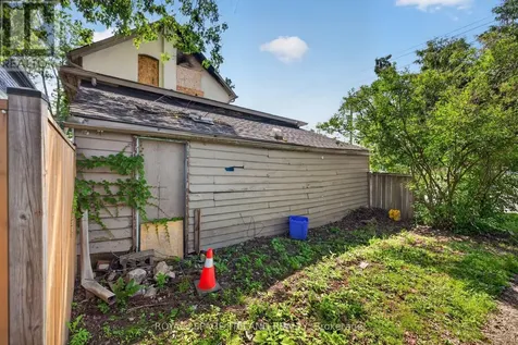 54 St Catharine Street St. Thomas ON N5P 2W1