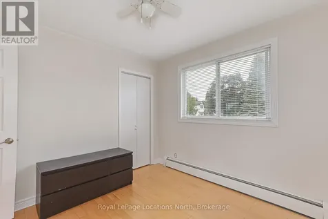 594 Oak Street Collingwood ON L9Y 2Z1