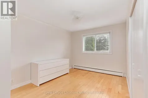 594 Oak Street Collingwood ON L9Y 2Z1