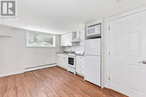 594 Oak Street Collingwood ON L9Y 2Z1